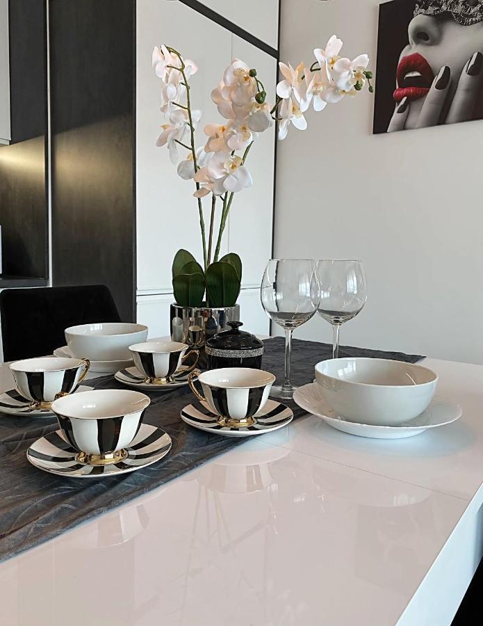 Апартаменти Apartament Sloneczny Єленя-Ґура Екстер'єр фото