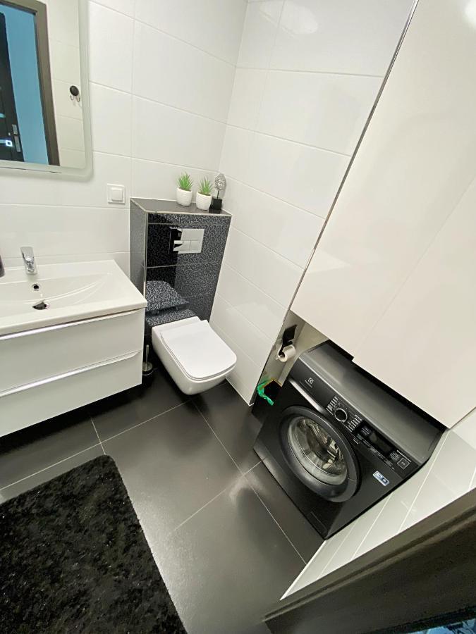 Апартаменти Apartament Sloneczny Єленя-Ґура Екстер'єр фото